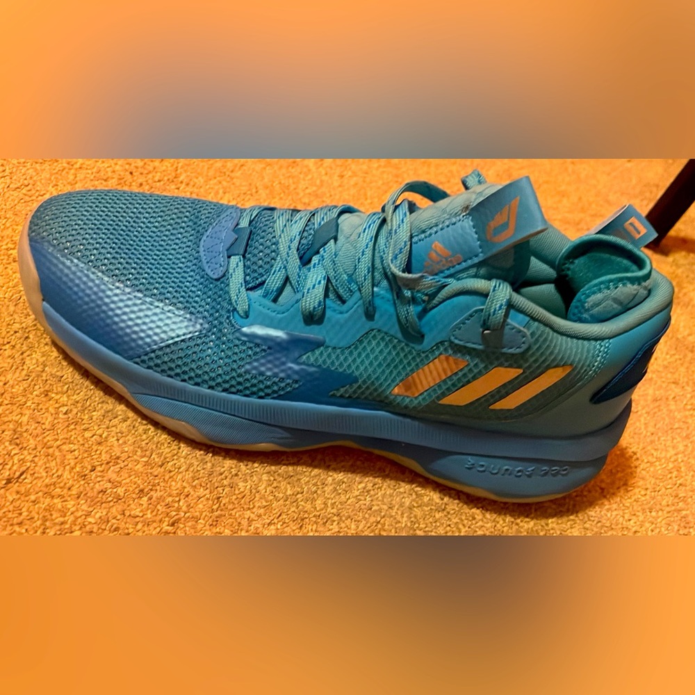 Dame 8 ‘Young Dolla’